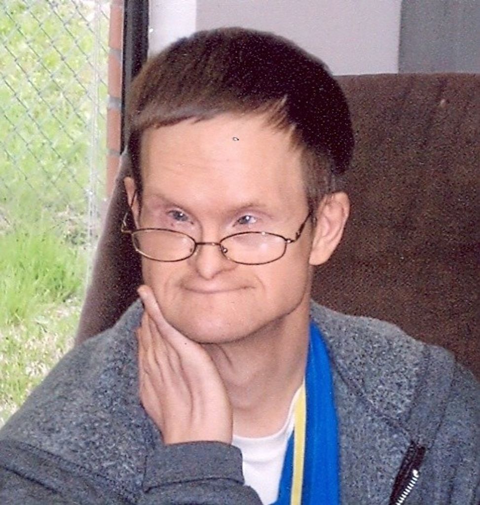 Robert Thompson Profile Photo