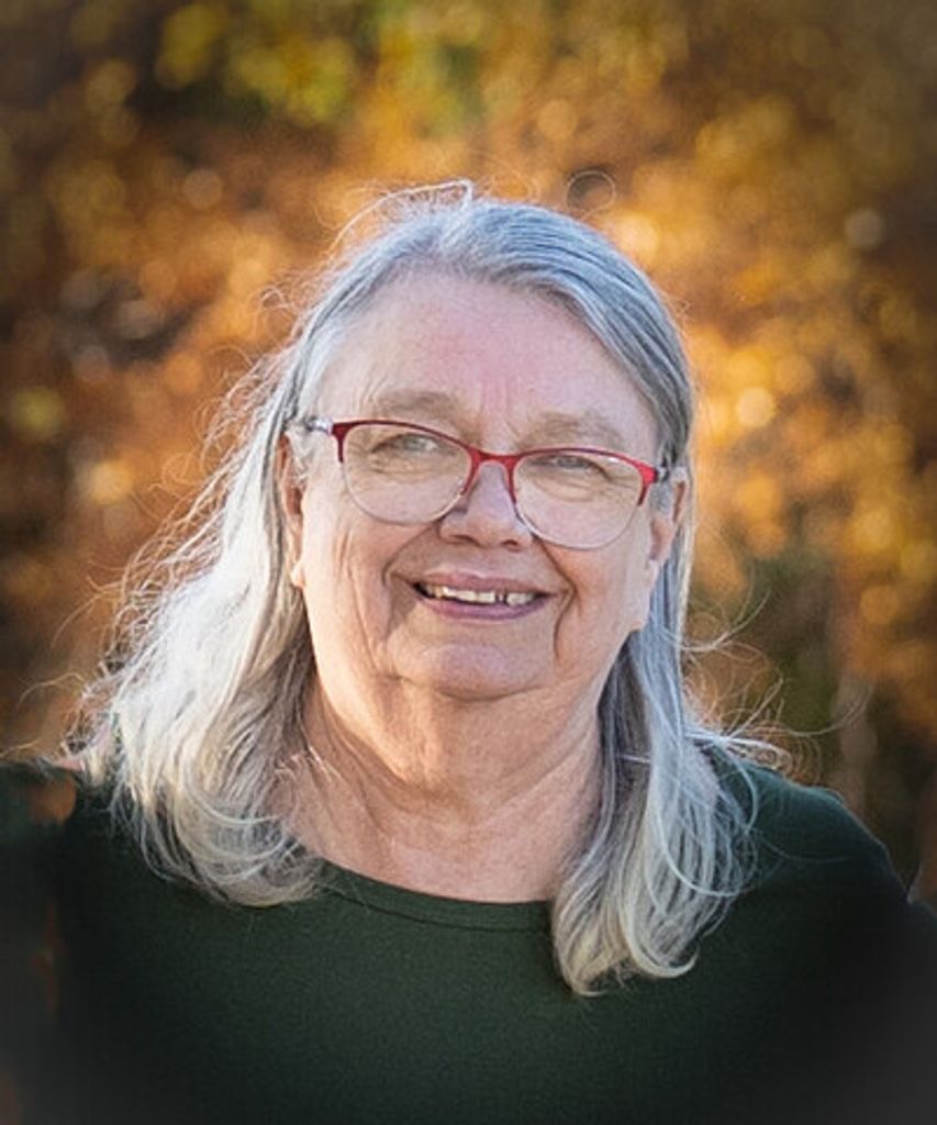 Julia Skaurud Profile Photo