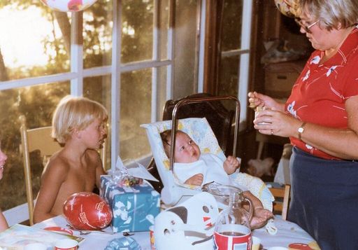 Phyllis Jordan photo gallery thumbnail 52 of 76