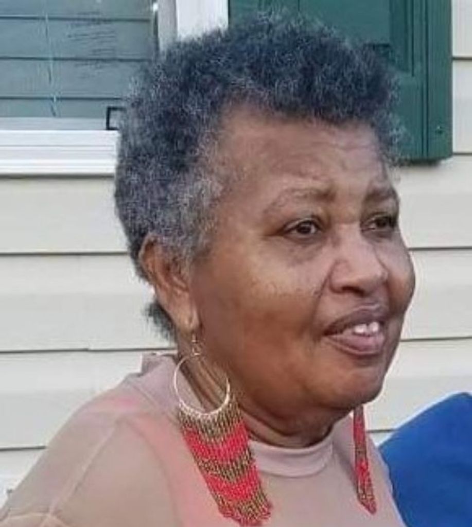 Loisteen Williams  Smith