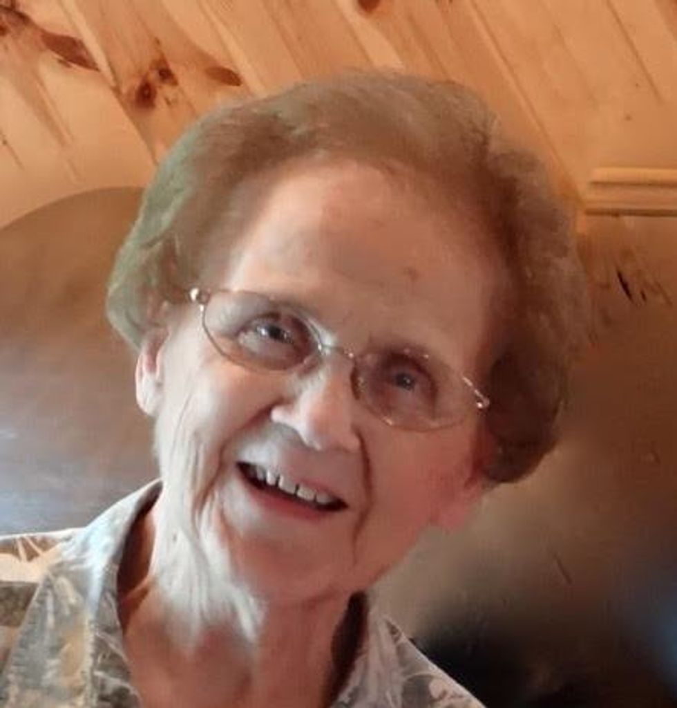 Arlene Laura Siewelo