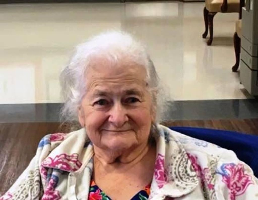 Elsie Eleanor Lambert Profile Photo