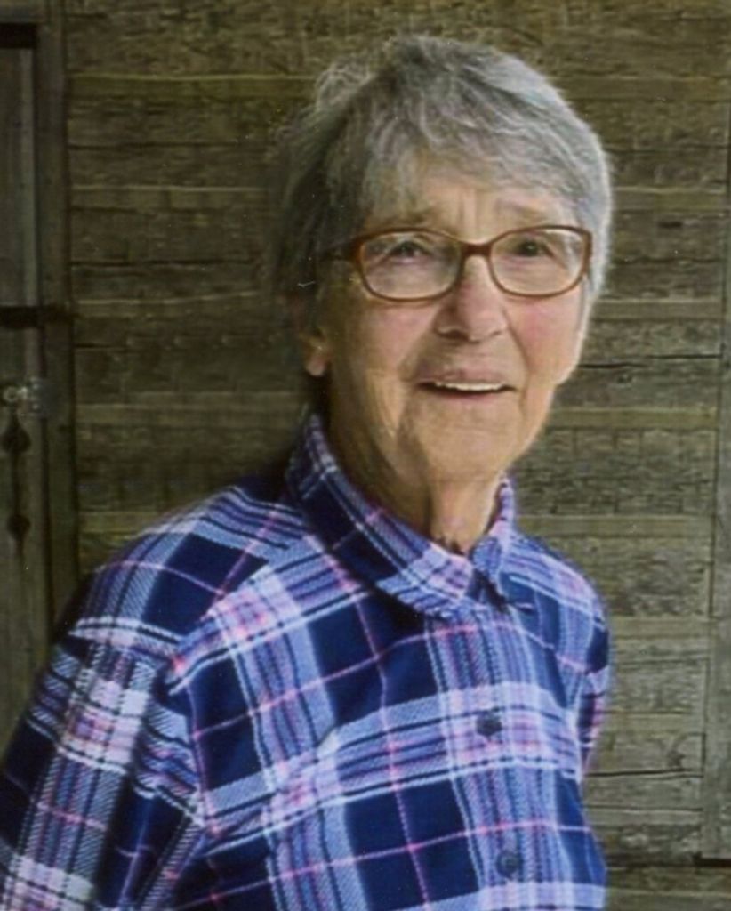 Donna Lee (Turner)  Strange Profile Photo