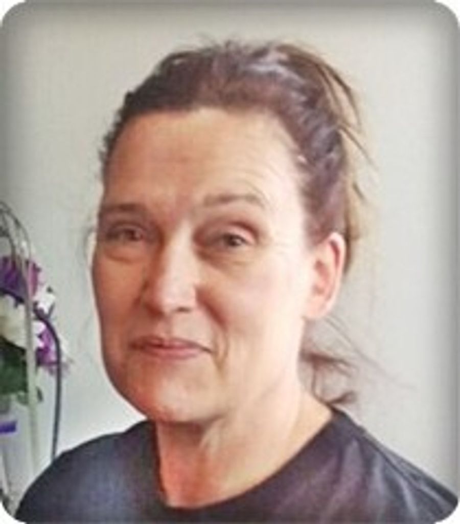 Lisa M. Favreau