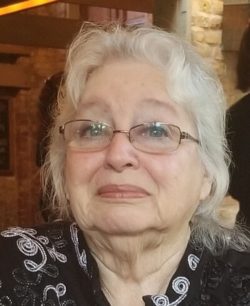 Estefana Ernestine Tausch Profile Photo