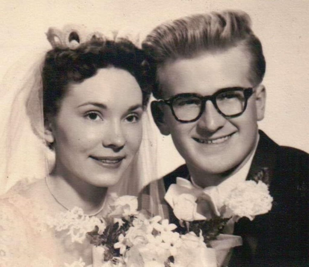 Leonard  J. Miniszak