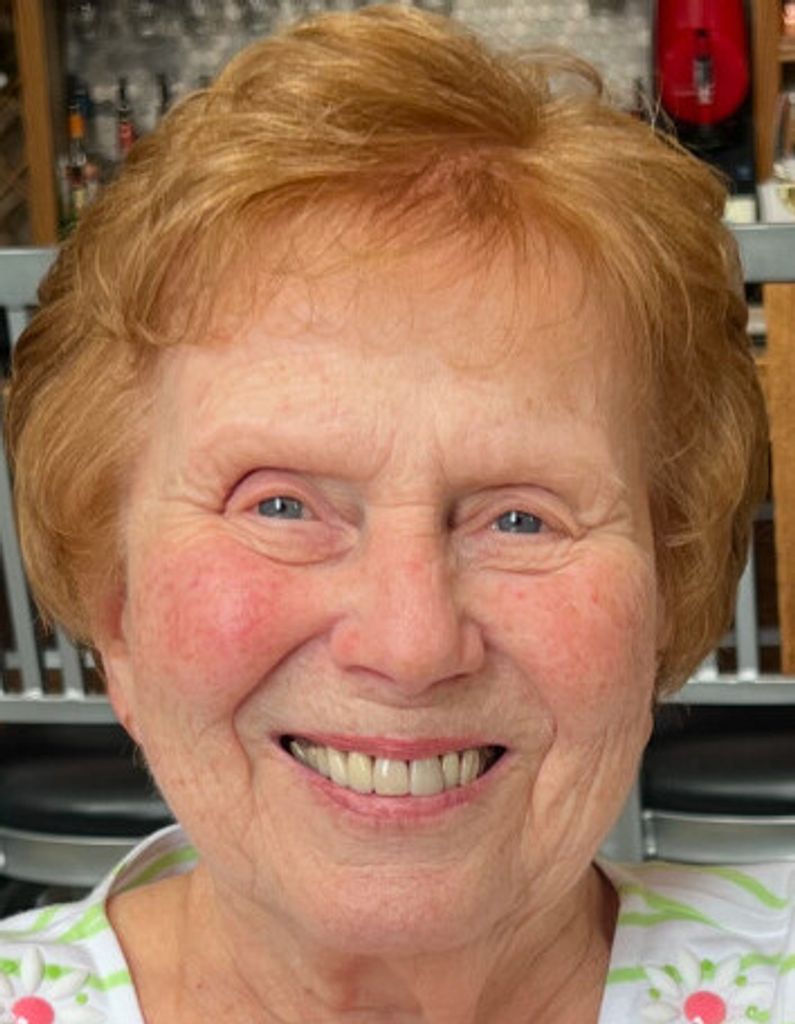 Amy Lou Jones Profile Photo