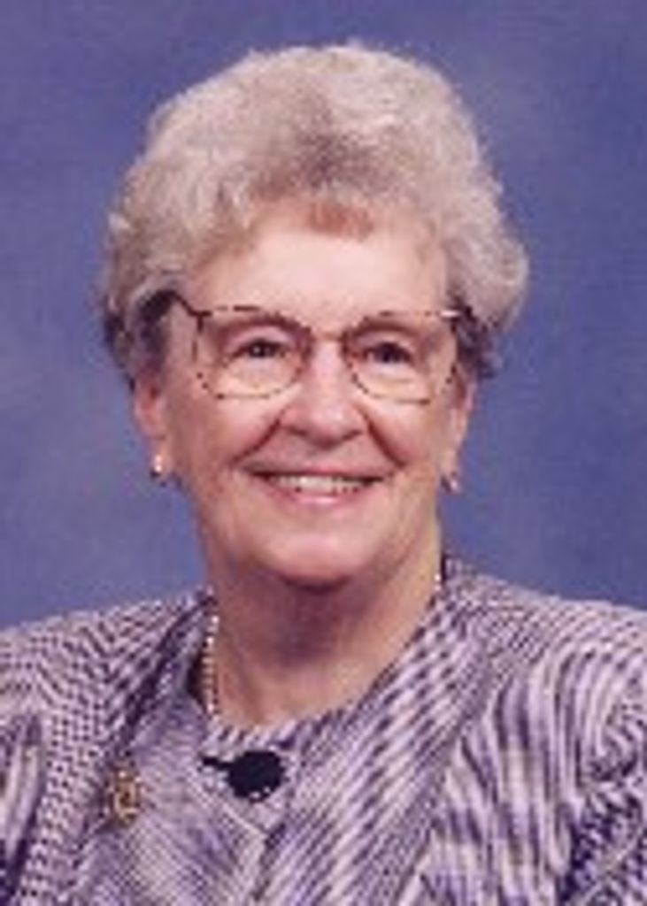 Helen E. (Ljungquist) Lindquist