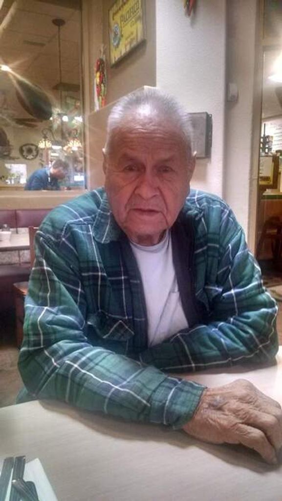 Edward "Lalo" Sanchez Mendibles Profile Photo
