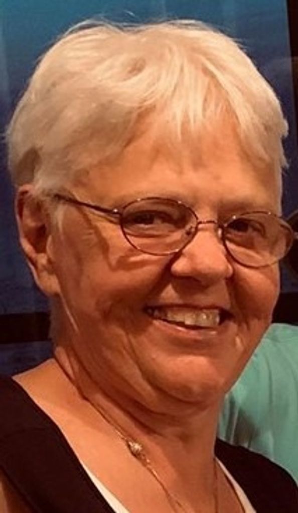 Marilyn (Mc Whirter)  Thompson