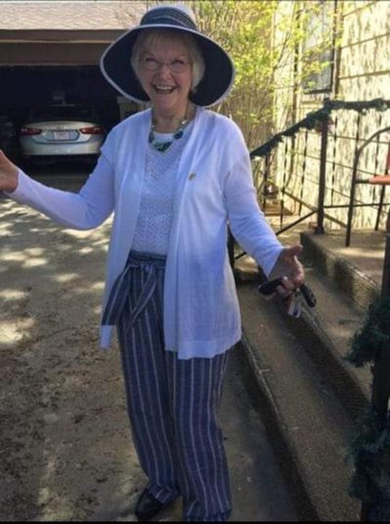 Sandera Lee Dear-Deweese Profile Photo