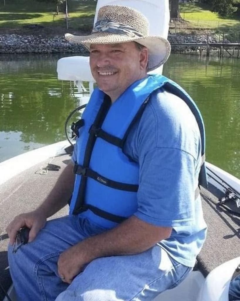 Larry Ainsworth, Jr. Profile Photo