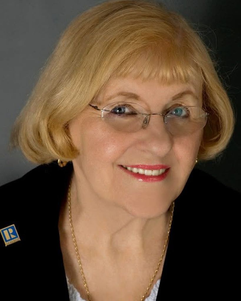 Anne Lewis Profile Photo