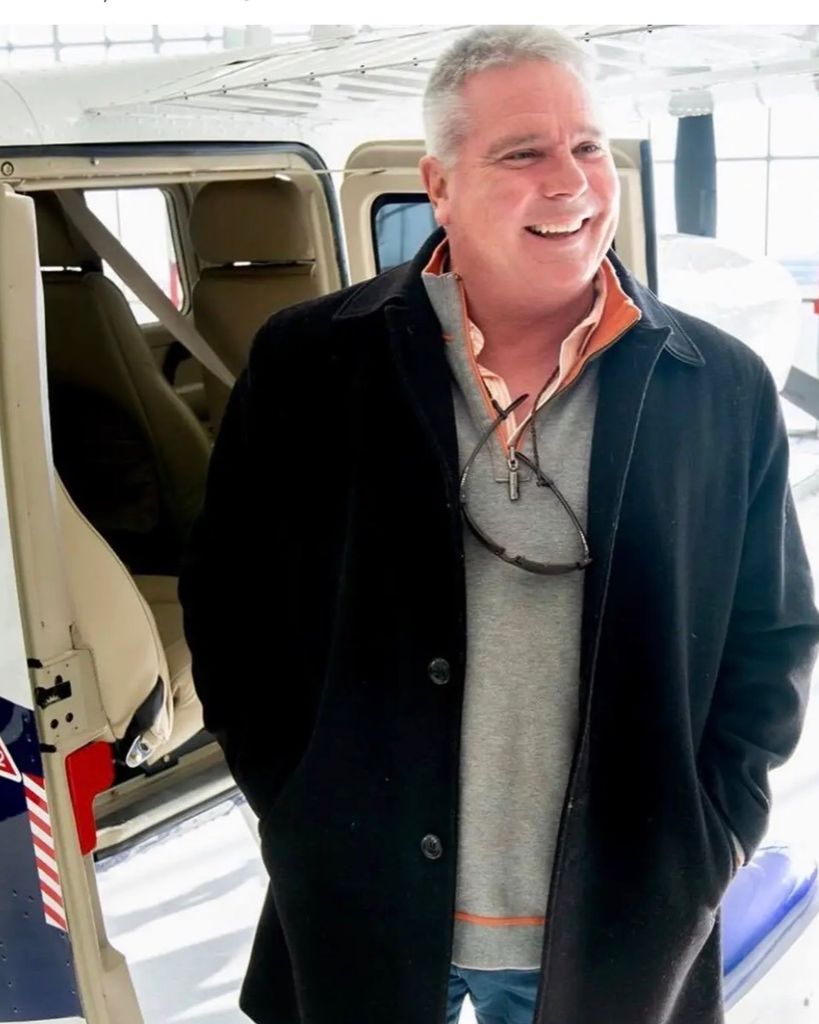 Robin Whitley "Robbie" Hood, II