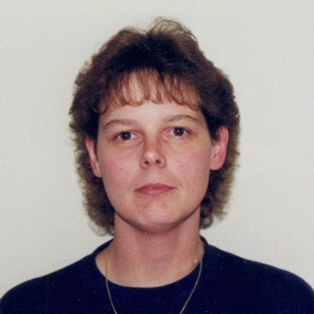 Tamara L. Robertson Profile Photo