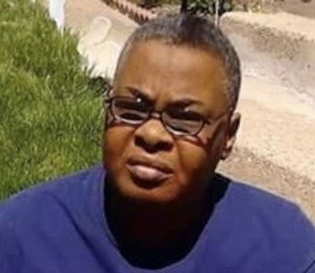 Denise (Wade)  Steele