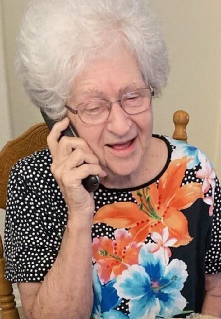 Virginia Lou Hoenie