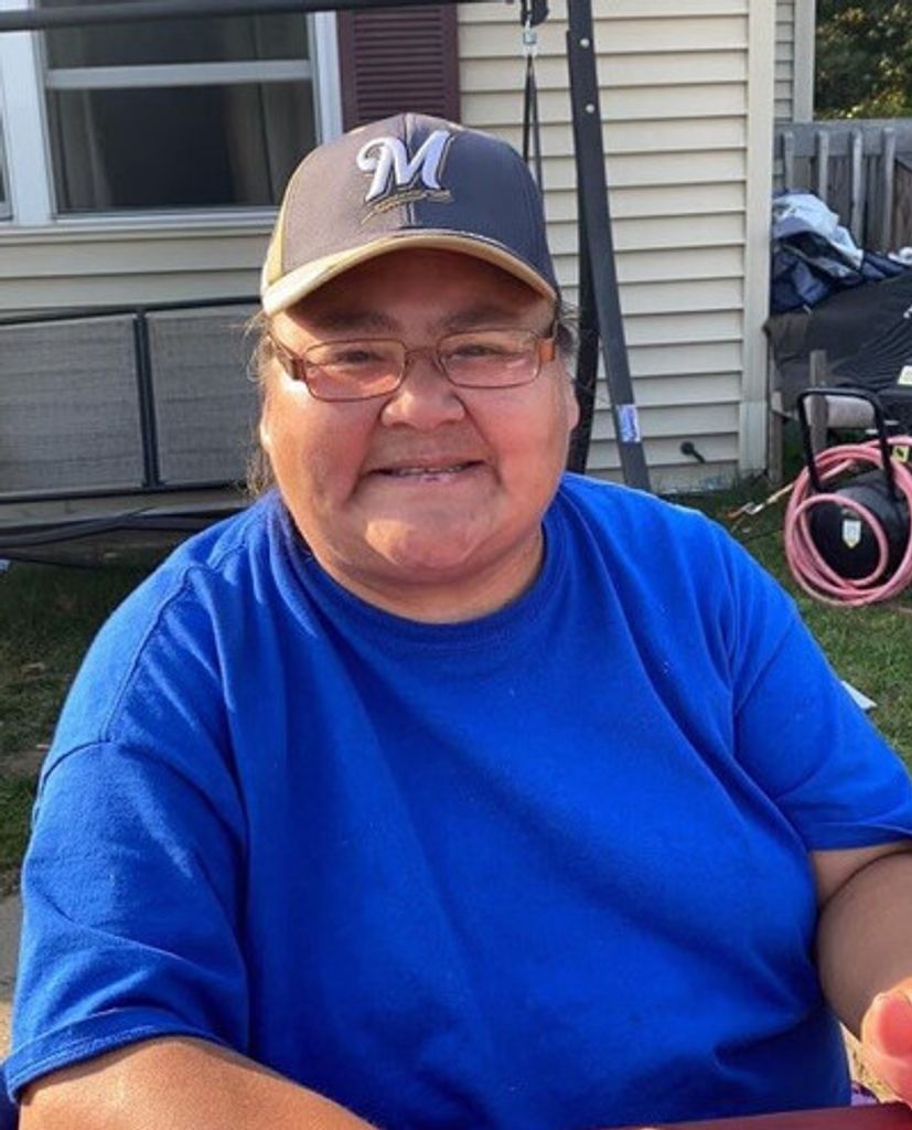 Rhonda Sue “Maehkāēnāh-Wāpanūkiw” Corn Profile Photo