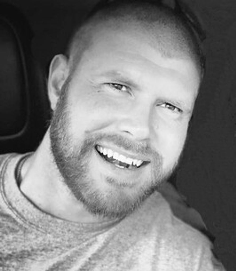 Robert D. "Rob" Tucker Profile Photo