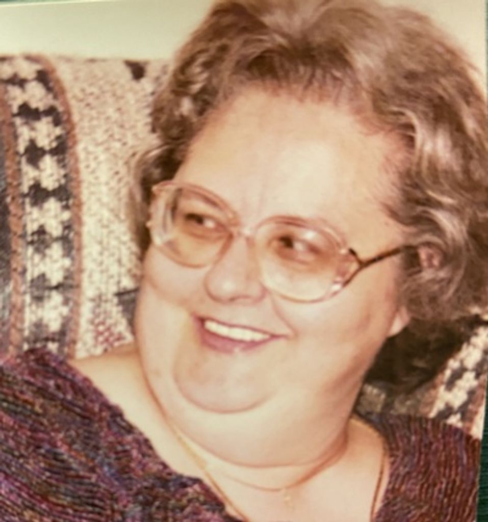 Leona Salmon Profile Photo