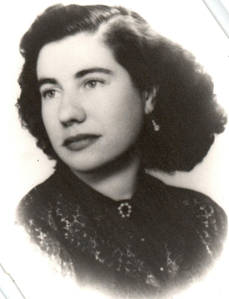 Deolinda Olver-Aronson Profile Photo