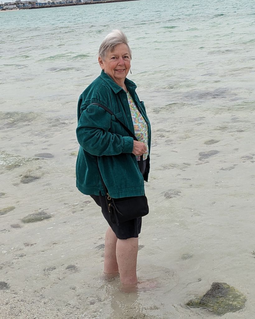 Sara-Jane Lawrence Profile Photo