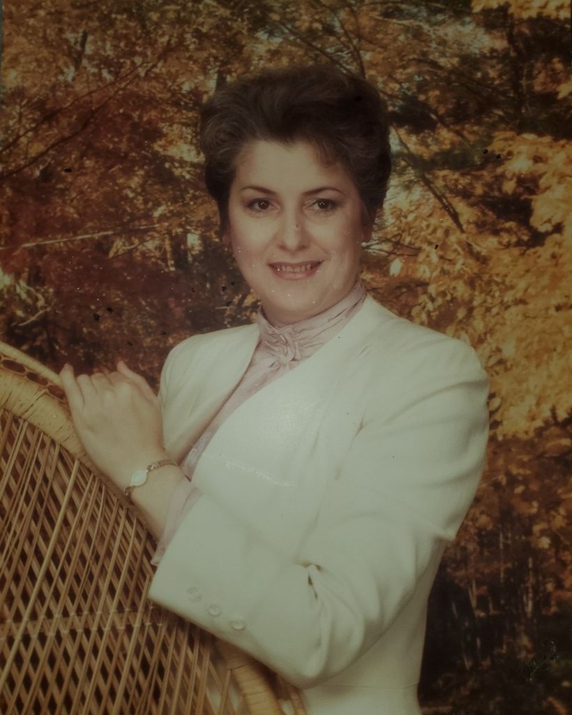 Beverly Kaye Mitchell Profile Photo