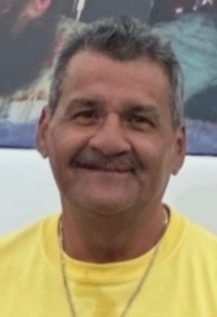 Alexander Salinas