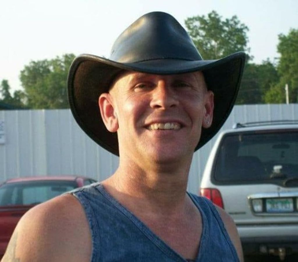 Dennis Leroy Groves Profile Photo