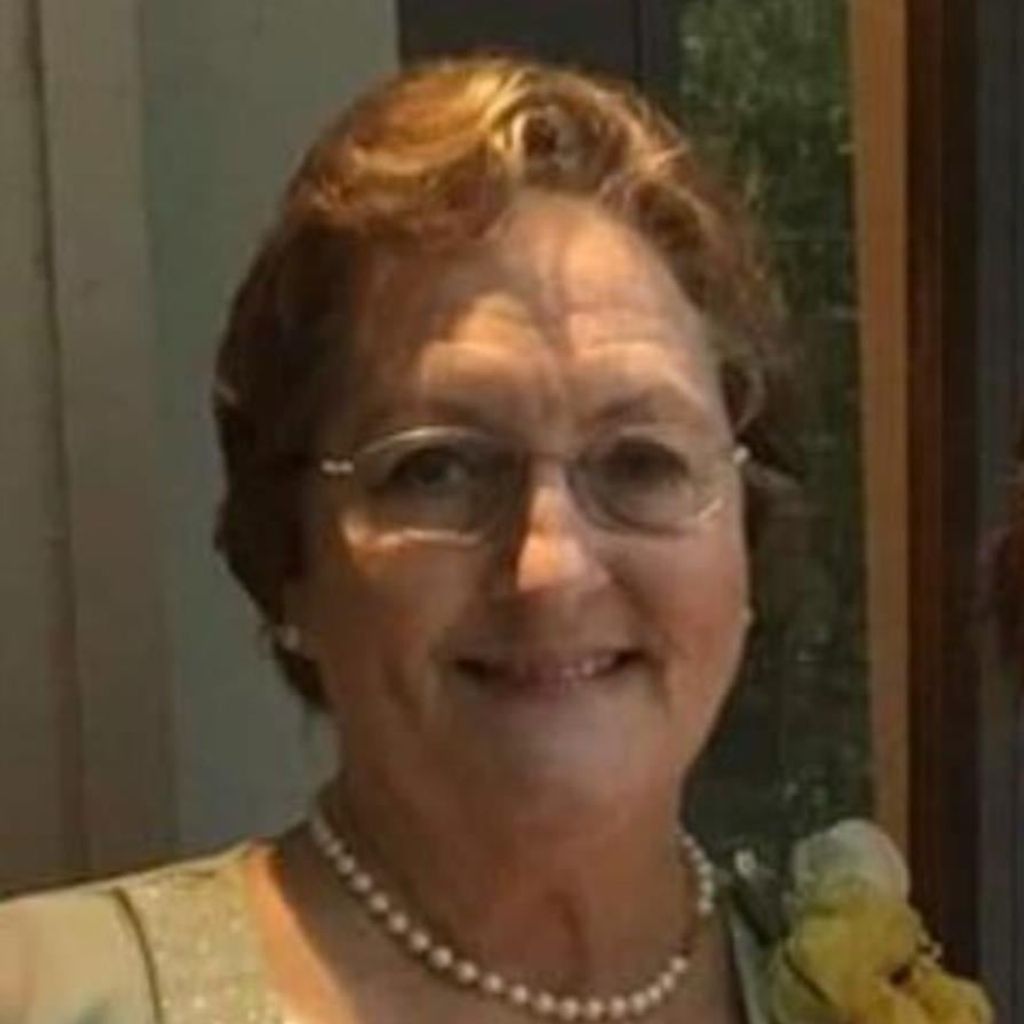 Elizabeth Dixon Lowe Profile Photo