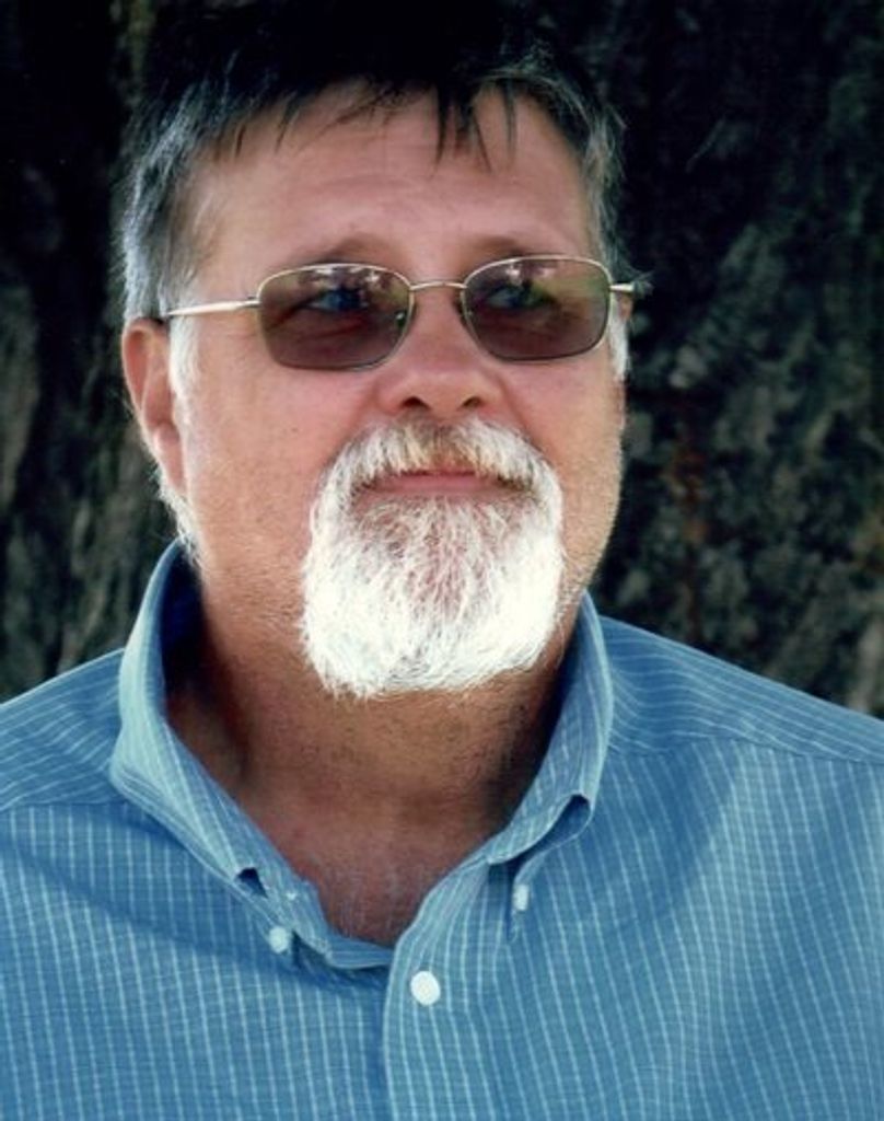 Mark Daniel Rowden Profile Photo