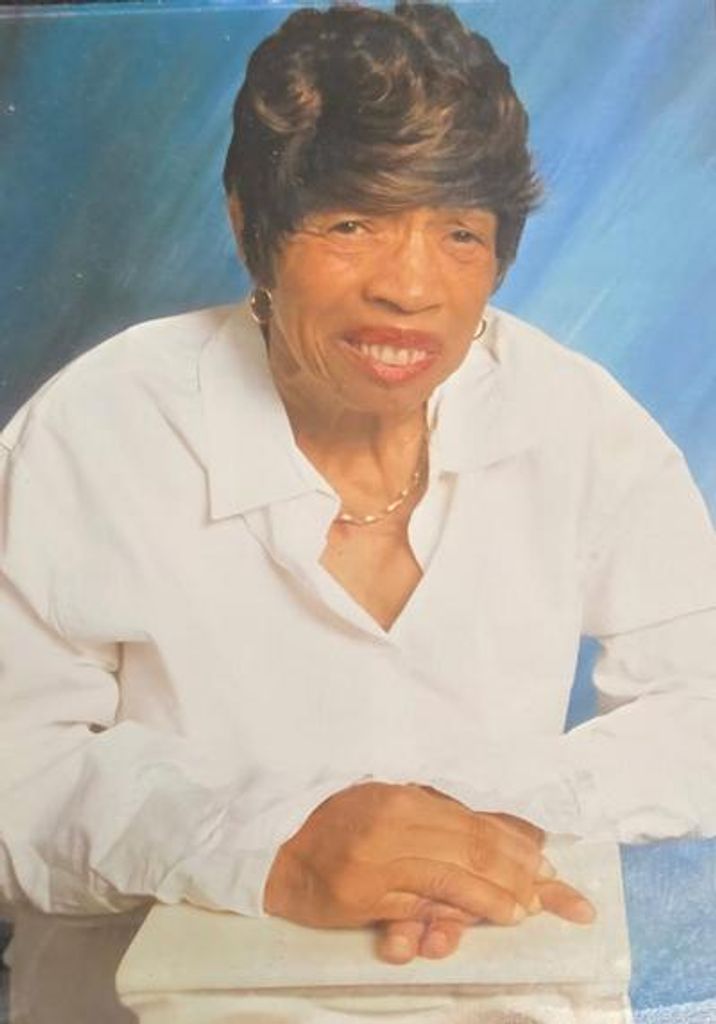 Louella Clara " Dean" Potier Profile Photo