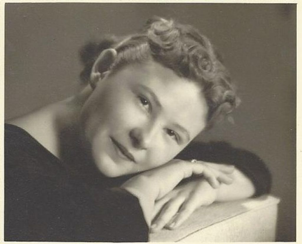 Evelyn R. (Bourque) Cote