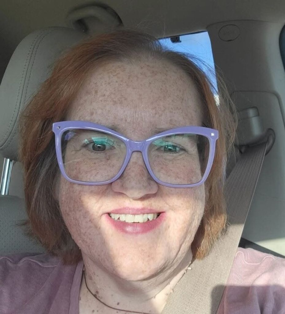 Holly M. Hesselschwardt Profile Photo