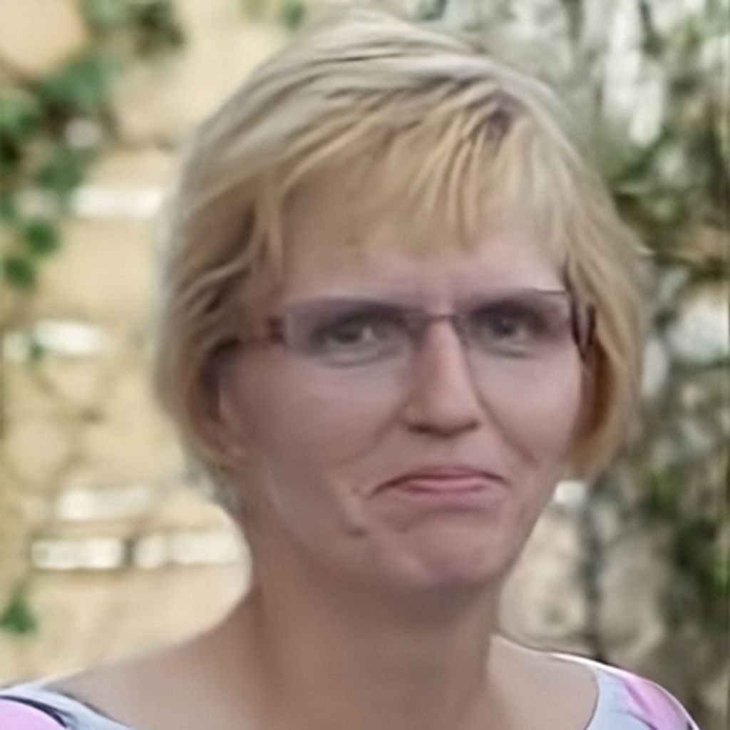 Sue Ellen Hoes Profile Photo