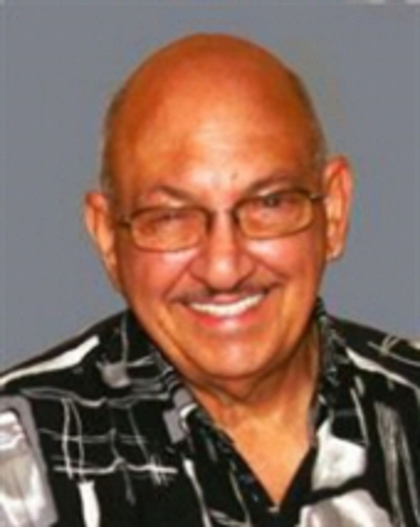 Russell Gennusa photo gallery image 1 of 2