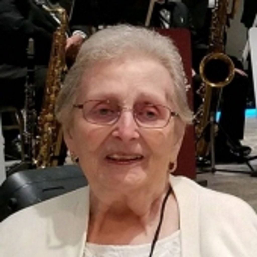 Catherine Foley Holotyak