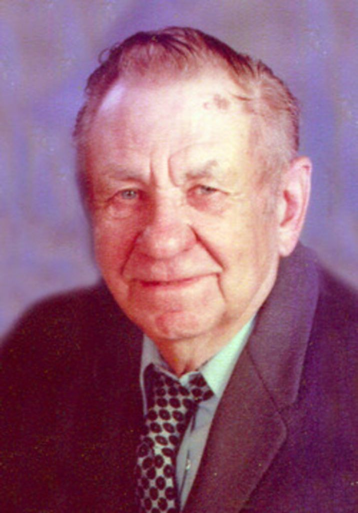 Walter P. Mueller Profile Photo