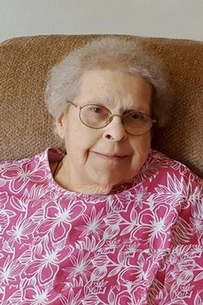 Charlotte Rae Brauer Profile Photo