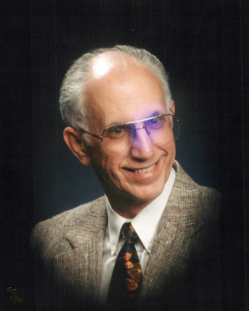 Robert Calvin "Cal" Quesenbury, Sr Profile Photo