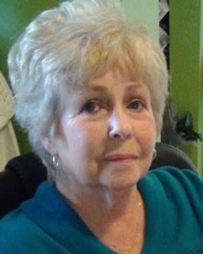 Shirley Mae Card (nee Holland) Profile Photo