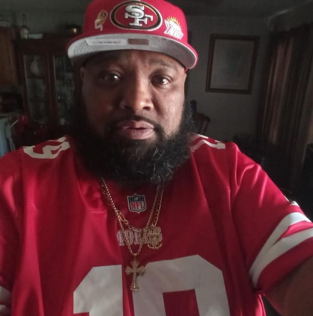 Chadrick Tyrone Hall Profile Photo