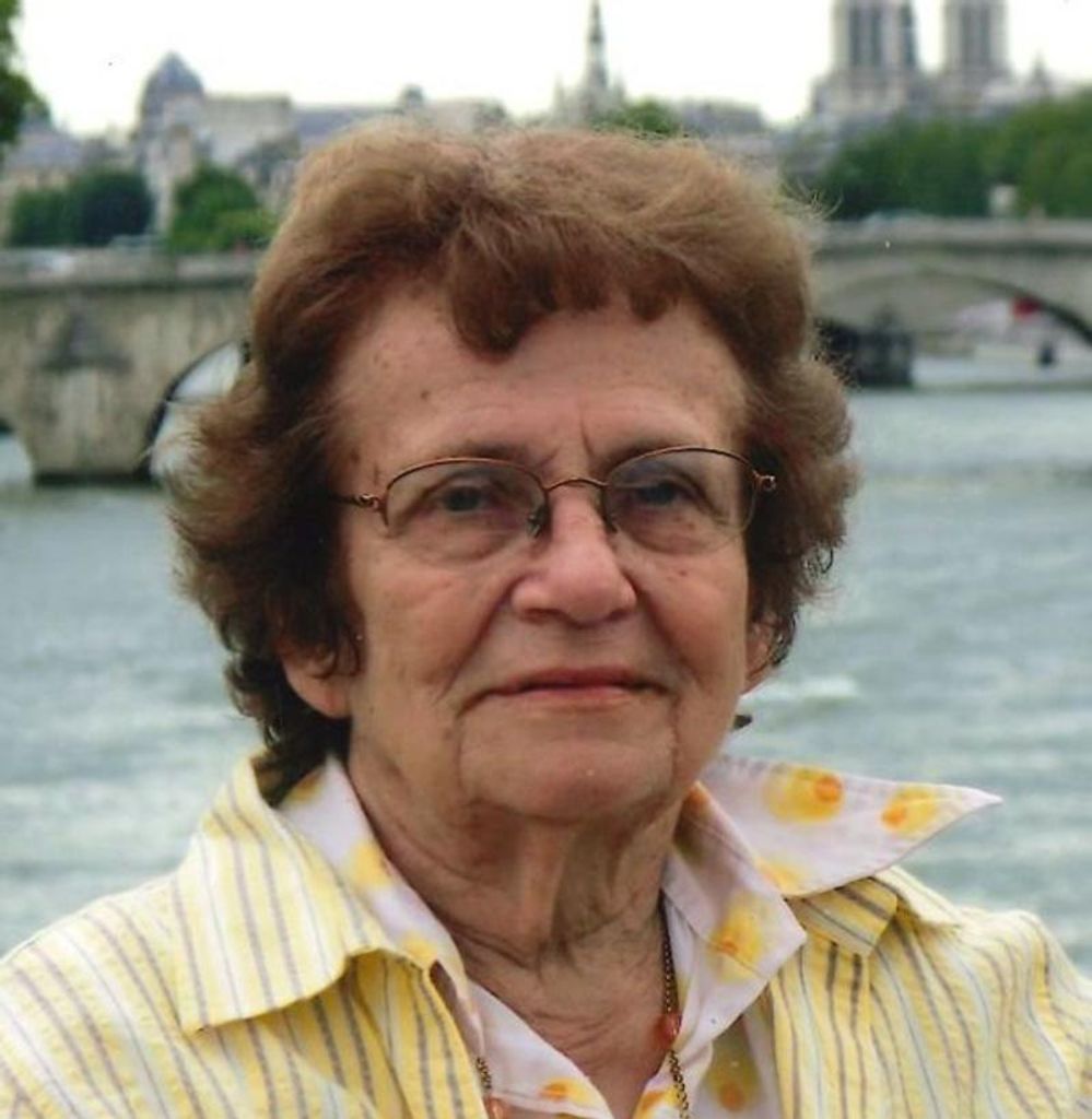 Leona Theresa Hentz Profile Photo