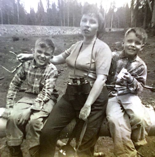 Jeanne Leona Oskins photo gallery thumbnail 77 of 90