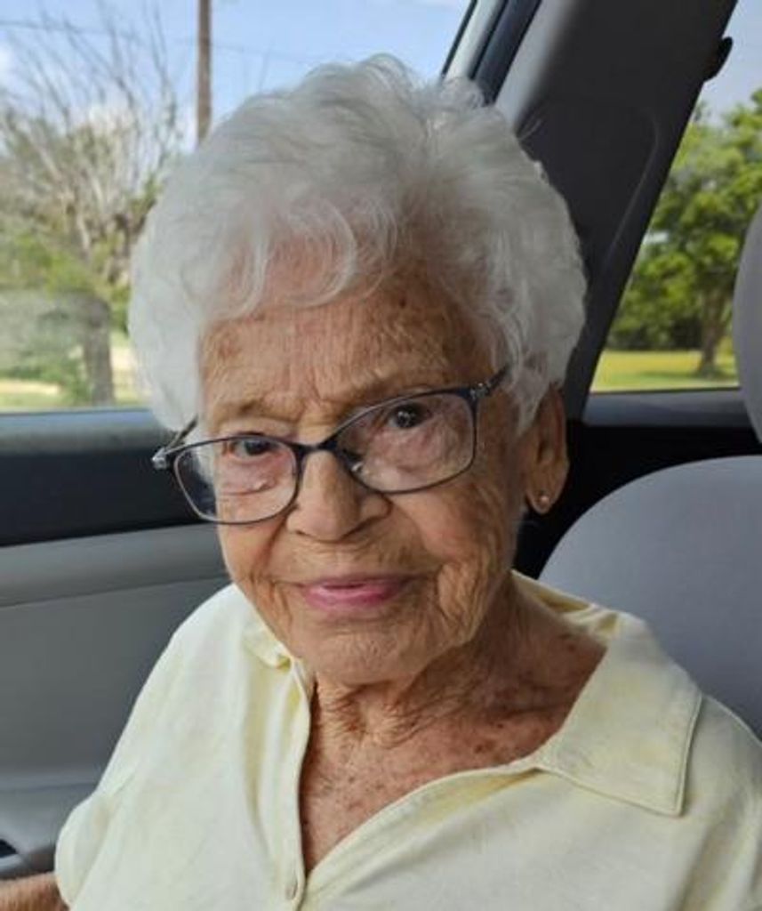 Estelle Rose Skiles Profile Photo