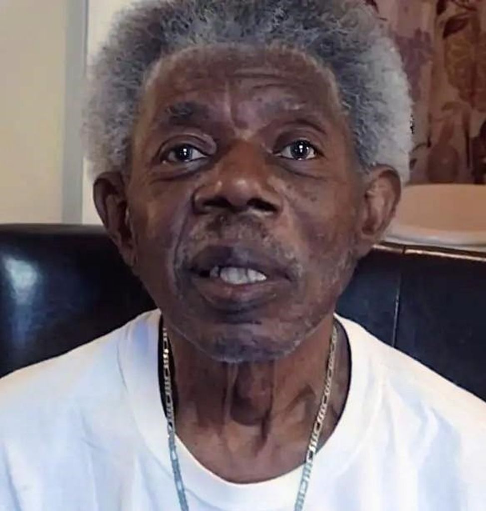 Charles Alex (Bo)  Showell, Sr