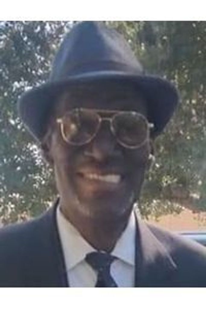 Derek Bennett Profile Photo