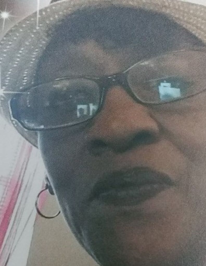 Lucynthia Jones