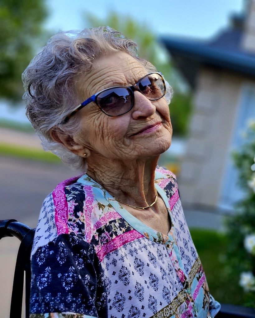 Helen Victoria Zbeetnoff