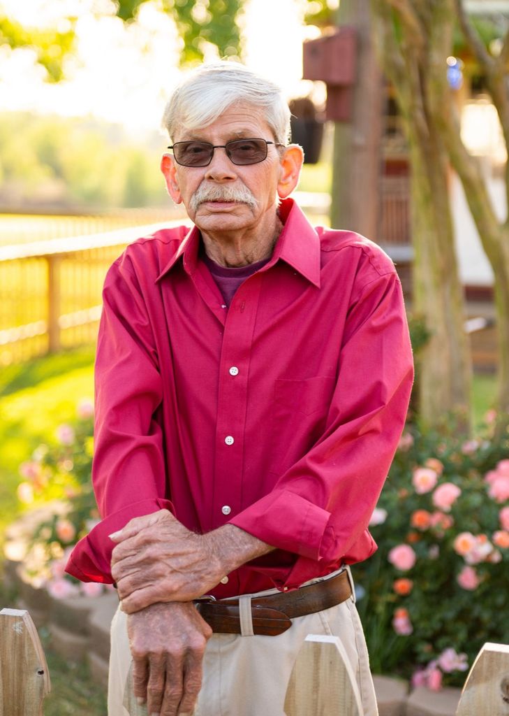 Dennis Higgins Profile Photo